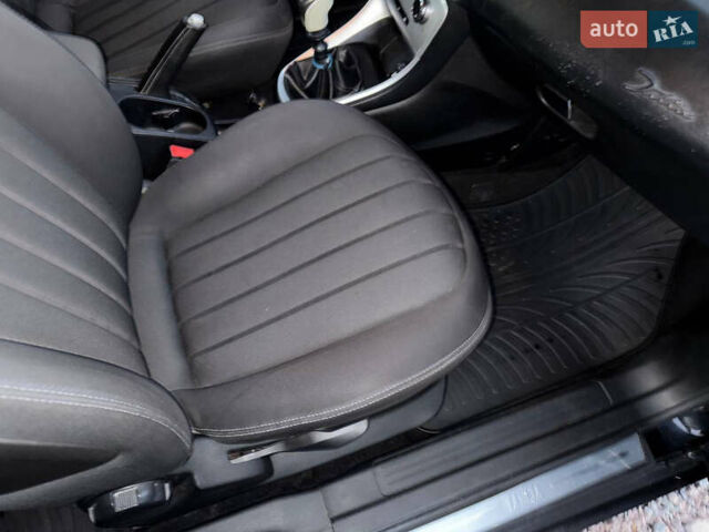 Черный Лянча Дельта, объемом двигателя 1.37 л и пробегом 228 тыс. км за 3900 $, фото 46 на Automoto.ua