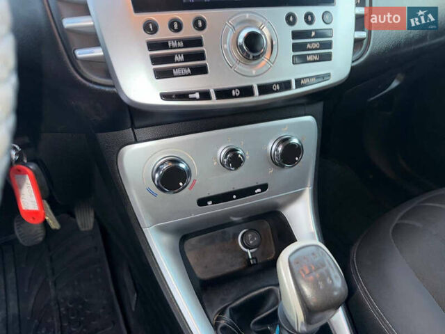 Черный Лянча Дельта, объемом двигателя 1.37 л и пробегом 228 тыс. км за 3900 $, фото 33 на Automoto.ua