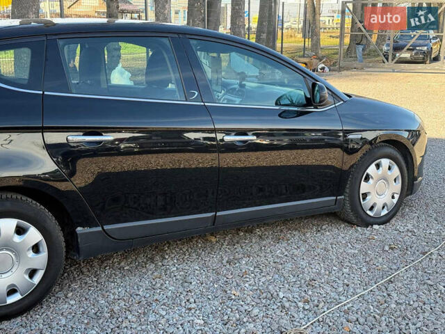 Черный Лянча Дельта, объемом двигателя 1.37 л и пробегом 228 тыс. км за 3900 $, фото 16 на Automoto.ua