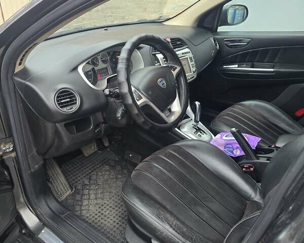 Лянча Дельта, объемом двигателя 1.6 л и пробегом 163 тыс. км за 2900 $, фото 6 на Automoto.ua