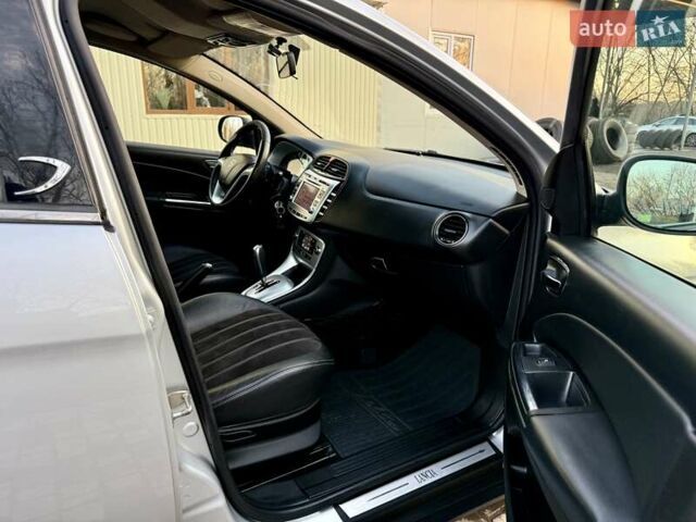 Серый Лянча Дельта, объемом двигателя 1.6 л и пробегом 265 тыс. км за 5700 $, фото 28 на Automoto.ua