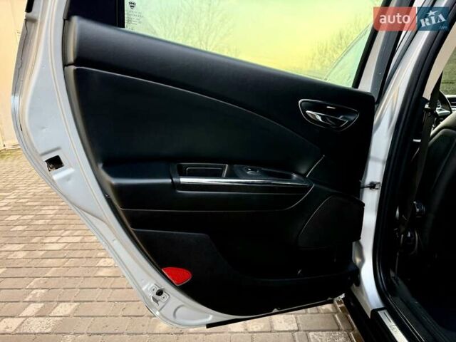 Серый Лянча Дельта, объемом двигателя 1.6 л и пробегом 265 тыс. км за 5700 $, фото 41 на Automoto.ua