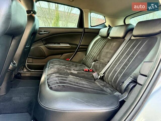 Серый Лянча Дельта, объемом двигателя 1.6 л и пробегом 265 тыс. км за 5700 $, фото 45 на Automoto.ua