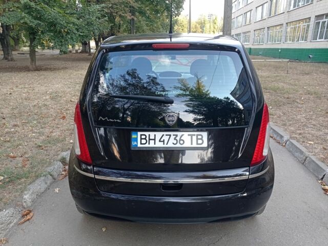 Чорний Лянча Musa, об'ємом двигуна 1.2 л та пробігом 165 тис. км за 5300 $, фото 1 на Automoto.ua