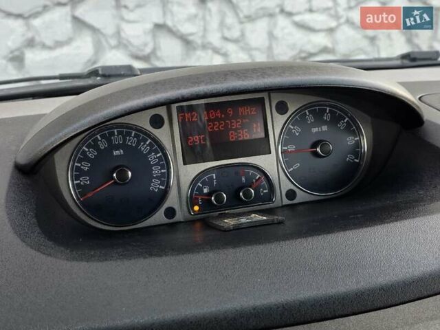 Черный Лянча Муса, объемом двигателя 1.4 л и пробегом 222 тыс. км за 3899 $, фото 22 на Automoto.ua