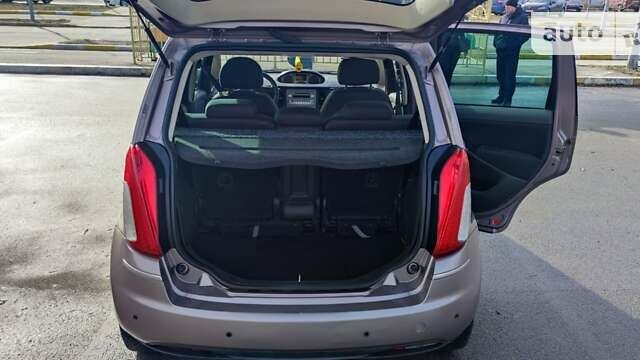 Коричневый Лянча Муса, объемом двигателя 1.37 л и пробегом 195 тыс. км за 3500 $, фото 14 на Automoto.ua