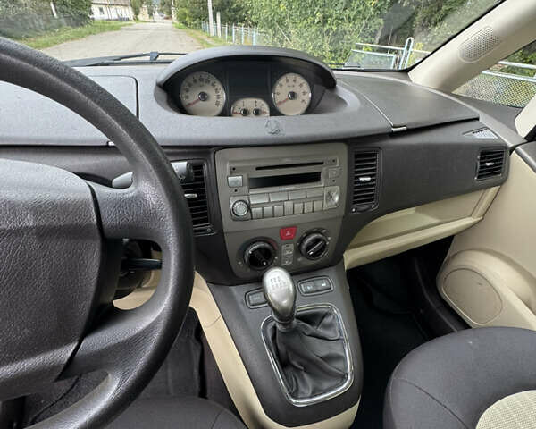 Лянча Муса, объемом двигателя 1.4 л и пробегом 280 тыс. км за 3000 $, фото 18 на Automoto.ua