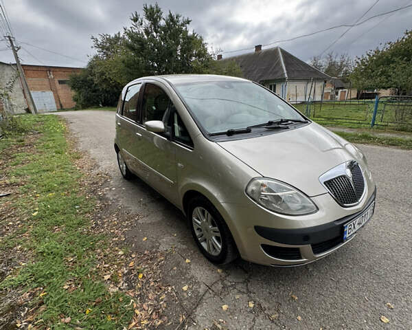 Лянча Musa, об'ємом двигуна 1.4 л та пробігом 280 тис. км за 3500 $, фото 8 на Automoto.ua
