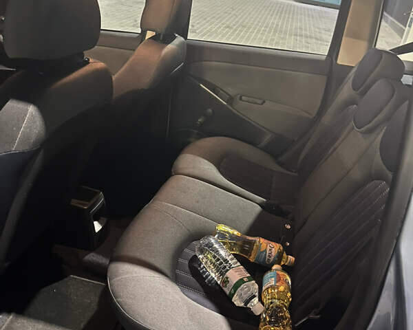 Синій Лянча Musa, об'ємом двигуна 1.37 л та пробігом 193 тис. км за 3500 $, фото 8 на Automoto.ua