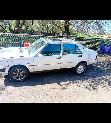 Лянча Prisma, об'ємом двигуна 1.6 л та пробігом 0 тис. км за 400 $, фото 7 на Automoto.ua