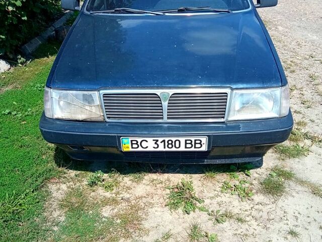 Лянча Тема, объемом двигателя 2 л и пробегом 248 тыс. км за 700 $, фото 4 на Automoto.ua