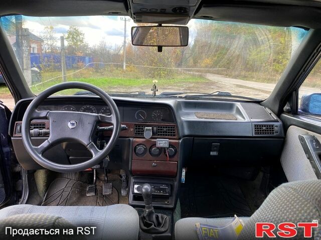 Лянча Thema, об'ємом двигуна 1.6 л та пробігом 0 тис. км за 650 $, фото 11 на Automoto.ua