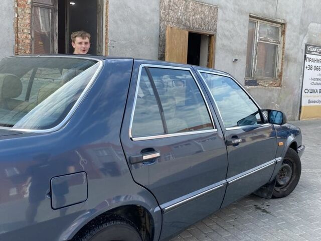 Сірий Лянча Thema, об'ємом двигуна 2 л та пробігом 250 тис. км за 1500 $, фото 3 на Automoto.ua