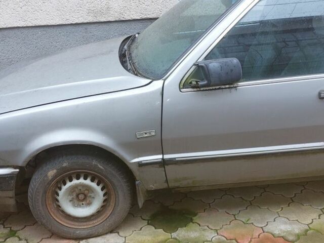 Серый Лянча Тема, объемом двигателя 0 л и пробегом 300 тыс. км за 1000 $, фото 3 на Automoto.ua