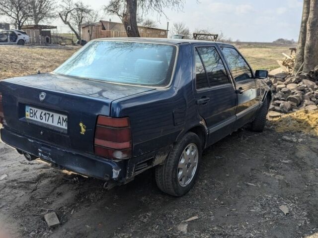 Лянча Тема 1994 в Ровно на Automoto.ua Синий Лянча Тема, объемом двигателя 0 л и пробегом 231 тыс. км за 450 $, фото 2 на Automoto.ua