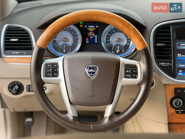 Синий Лянча Тема, объемом двигателя 3 л и пробегом 159 тыс. км за 6800 $, фото 17 на Automoto.ua