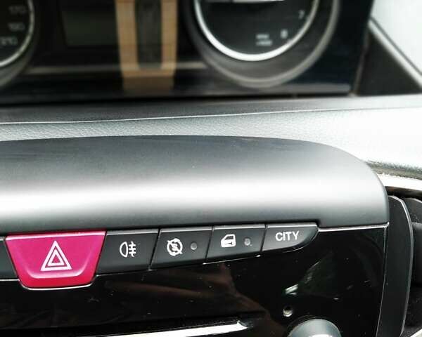 Білий Лянча Іпсілон, об'ємом двигуна 1.24 л та пробігом 83 тис. км за 5900 $, фото 25 на Automoto.ua
