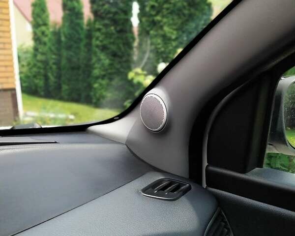 Білий Лянча Іпсілон, об'ємом двигуна 1.24 л та пробігом 83 тис. км за 5900 $, фото 24 на Automoto.ua