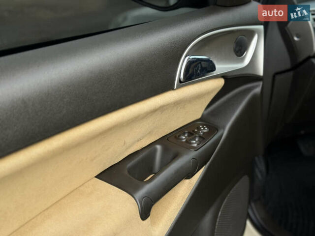 Бежевый Лянча Ипсилон, объемом двигателя 1.37 л и пробегом 75 тыс. км за 5550 $, фото 7 на Automoto.ua