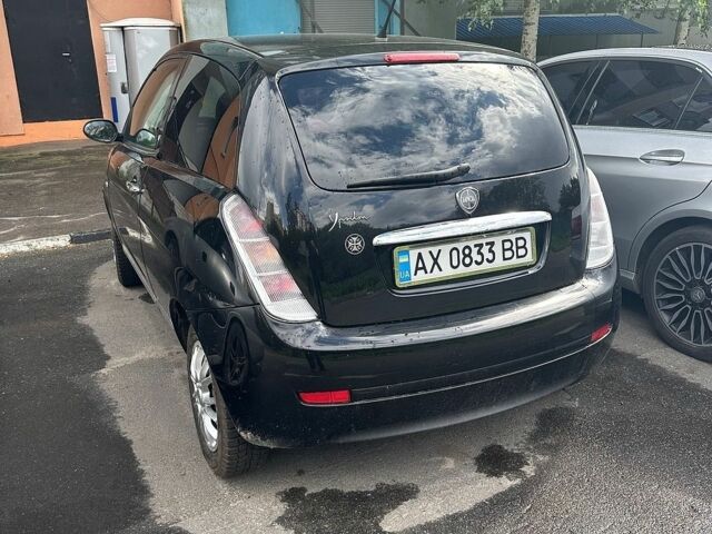 Чорний Лянча Іпсілон, об'ємом двигуна 1.37 л та пробігом 240 тис. км за 4800 $, фото 9 на Automoto.ua