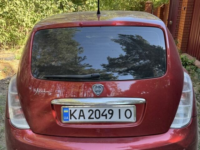 Червоний Лянча Іпсілон, об'ємом двигуна 1.4 л та пробігом 103 тис. км за 4300 $, фото 3 на Automoto.ua