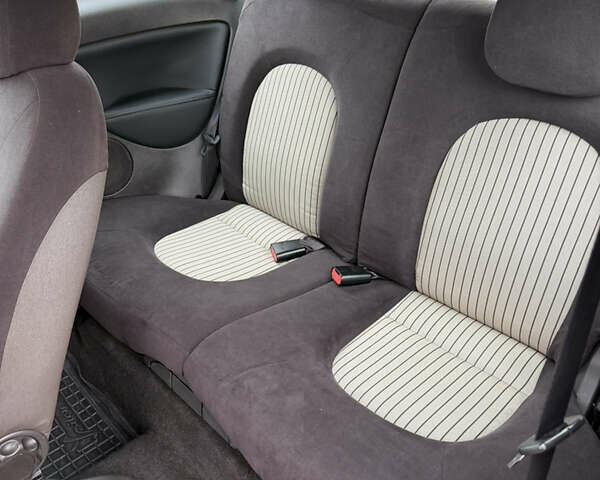 Червоний Лянча Іпсілон, об'ємом двигуна 1.37 л та пробігом 192 тис. км за 3700 $, фото 12 на Automoto.ua