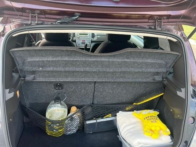 Червоний Лянча Іпсілон, об'ємом двигуна 1.37 л та пробігом 180 тис. км за 4300 $, фото 7 на Automoto.ua
