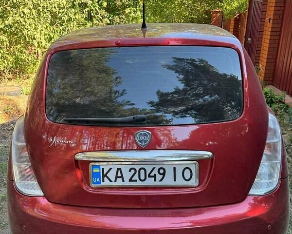 Красный Лянча Ипсилон, объемом двигателя 1.37 л и пробегом 103 тыс. км за 4500 $, фото 4 на Automoto.ua