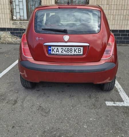 Красный Лянча Ипсилон, объемом двигателя 1.37 л и пробегом 137 тыс. км за 3400 $, фото 2 на Automoto.ua