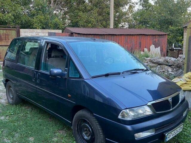 Синий Лянча Зета, объемом двигателя 2 л и пробегом 210 тыс. км за 3500 $, фото 1 на Automoto.ua