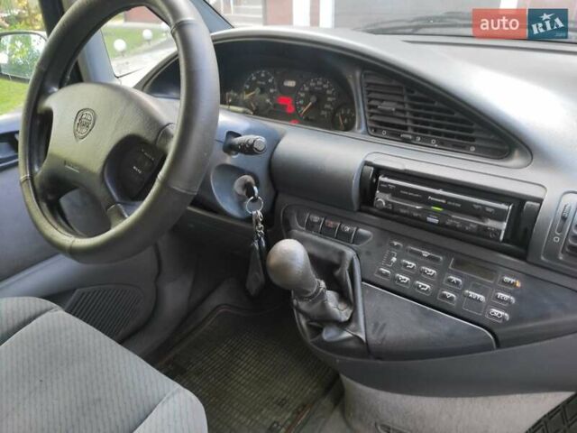 Синій Лянча Zeta, об'ємом двигуна 1.9 л та пробігом 250 тис. км за 3200 $, фото 10 на Automoto.ua