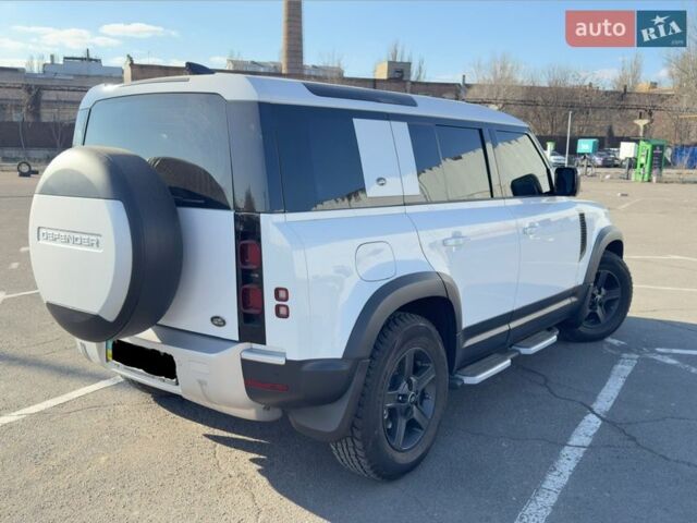 Белый Ленд Ровер Дефендер, объемом двигателя 2 л и пробегом 23 тыс. км за 59999 $, фото 7 на Automoto.ua