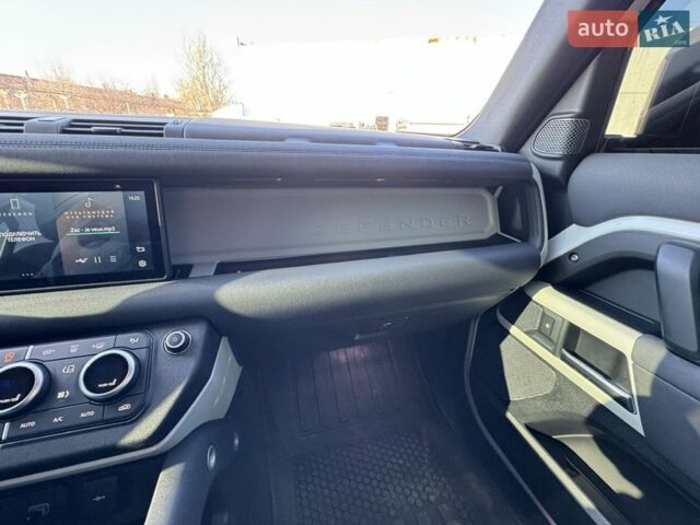 Белый Ленд Ровер Дефендер, объемом двигателя 2 л и пробегом 23 тыс. км за 59999 $, фото 29 на Automoto.ua