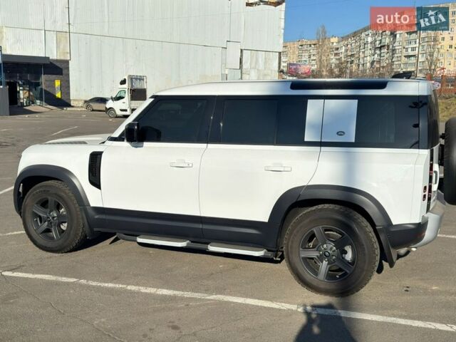 Белый Ленд Ровер Дефендер, объемом двигателя 2 л и пробегом 23 тыс. км за 59999 $, фото 9 на Automoto.ua