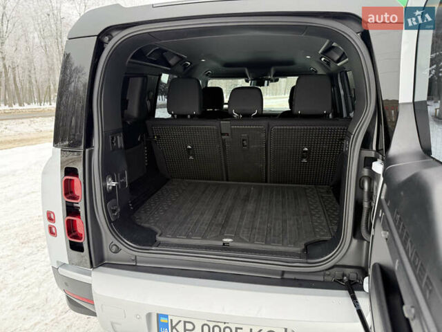 Белый Ленд Ровер Дефендер, объемом двигателя 3 л и пробегом 134 тыс. км за 64200 $, фото 20 на Automoto.ua