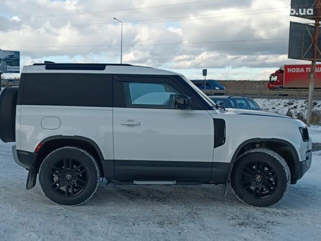 Білий Ленд Ровер Дефендер, об'ємом двигуна 2 л та пробігом 96 тис. км за 58650 $, фото 14 на Automoto.ua