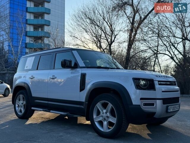 Белый Ленд Ровер Дефендер, объемом двигателя 3 л и пробегом 143 тыс. км за 62000 $, фото 24 на Automoto.ua