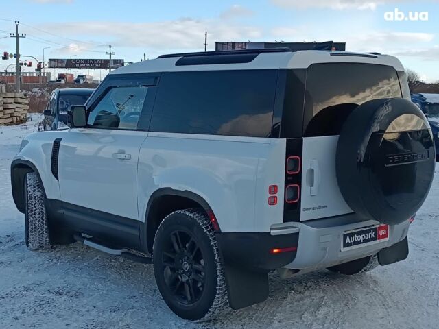 Білий Ленд Ровер Дефендер, об'ємом двигуна 2 л та пробігом 96 тис. км за 58650 $, фото 7 на Automoto.ua