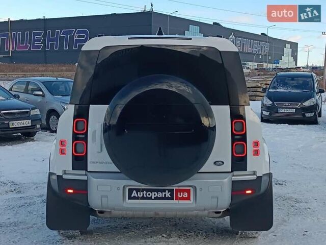 Белый Ленд Ровер Дефендер, объемом двигателя 2 л и пробегом 96 тыс. км за 58650 $, фото 9 на Automoto.ua