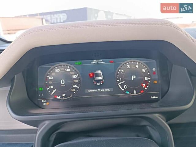 Белый Ленд Ровер Дефендер, объемом двигателя 2 л и пробегом 96 тыс. км за 58650 $, фото 21 на Automoto.ua