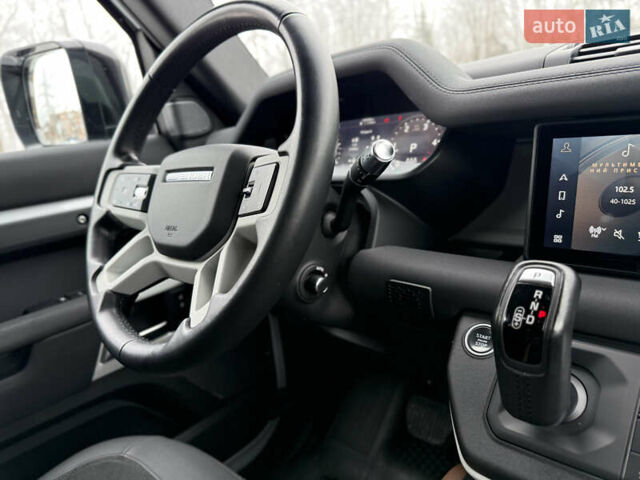 Белый Ленд Ровер Дефендер, объемом двигателя 3 л и пробегом 134 тыс. км за 64200 $, фото 13 на Automoto.ua