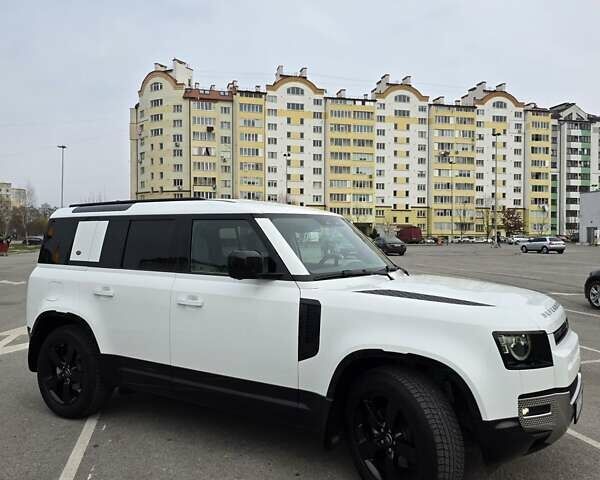 Білий Ленд Ровер Дефендер, об'ємом двигуна 3 л та пробігом 55 тис. км за 77111 $, фото 11 на Automoto.ua