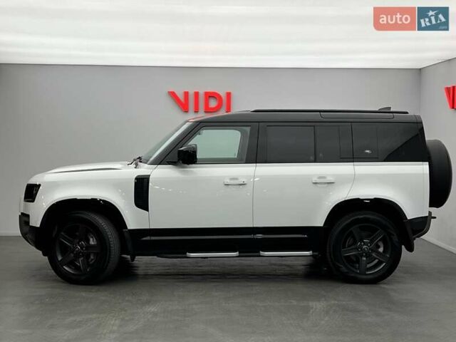 Белый Ленд Ровер Дефендер, объемом двигателя 3 л и пробегом 90 тыс. км за 71548 $, фото 3 на Automoto.ua