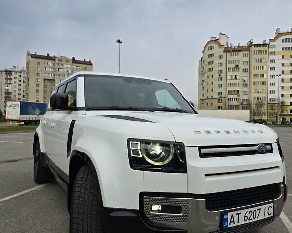 Білий Ленд Ровер Дефендер, об'ємом двигуна 3 л та пробігом 55 тис. км за 77111 $, фото 13 на Automoto.ua