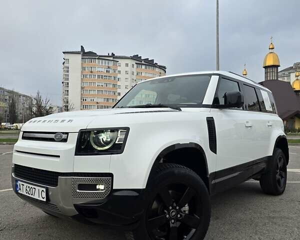 Білий Ленд Ровер Дефендер, об'ємом двигуна 3 л та пробігом 55 тис. км за 77111 $, фото 19 на Automoto.ua