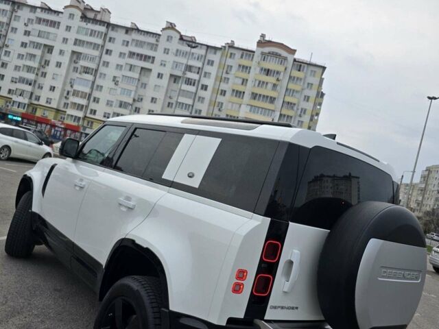 Білий Ленд Ровер Дефендер, об'ємом двигуна 3 л та пробігом 55 тис. км за 77111 $, фото 10 на Automoto.ua
