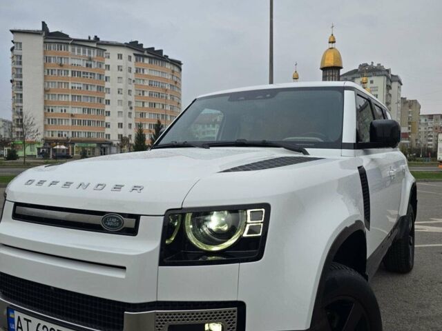 Білий Ленд Ровер Дефендер, об'ємом двигуна 3 л та пробігом 55 тис. км за 77111 $, фото 65 на Automoto.ua
