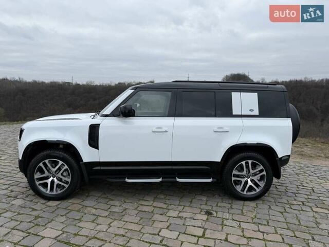 Білий Ленд Ровер Дефендер, об'ємом двигуна 3 л та пробігом 33 тис. км за 89000 $, фото 4 на Automoto.ua