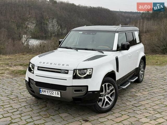 Білий Ленд Ровер Дефендер, об'ємом двигуна 3 л та пробігом 33 тис. км за 89000 $, фото 1 на Automoto.ua