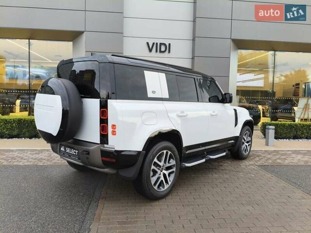 Ленд Ровер Дефендер 2023 у Києві на Automoto.ua Білий Ленд Ровер Дефендер, об'ємом двигуна 3 л та пробігом 29 тис. км за 87715 $, фото 11 на Automoto.ua